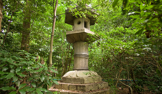 Sakuma-Doro Stone Lantern